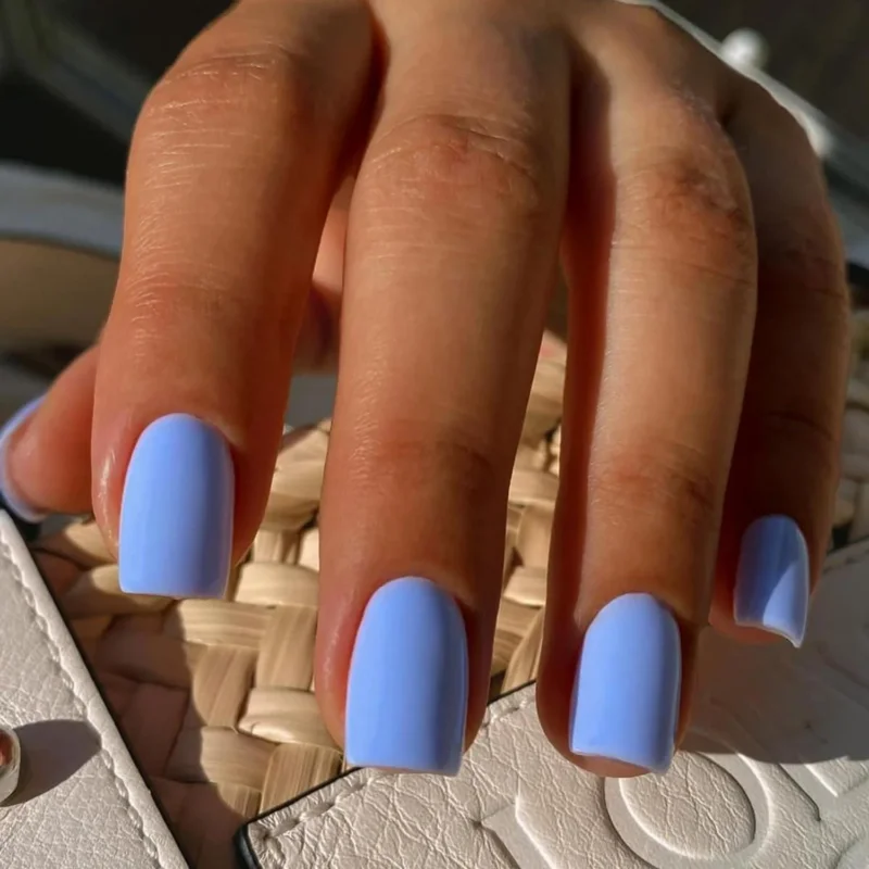 24er Pack Eckige Kunstnägel zum Aufkleben in Sky Blue & Solid Style