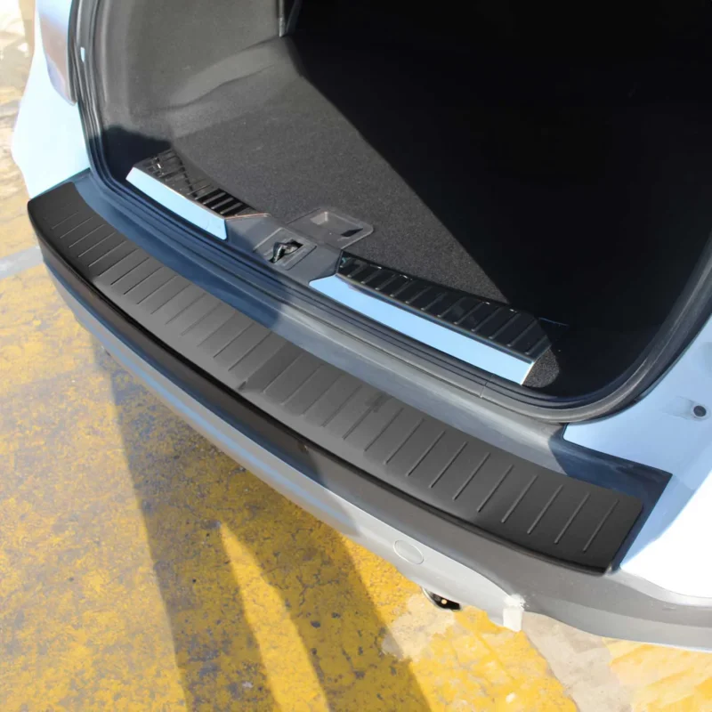 Ladekantenschutz Stoßstange für Ford Kuga II 2012-19 Dunkel Chrom gebürstet