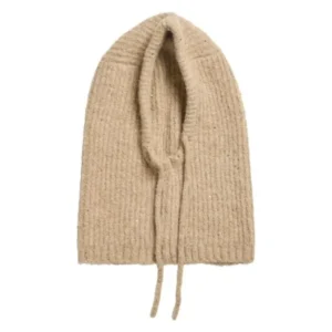 Gestrickte Vikenzia Balaclava von VILA in Natural Melange mit funkelnden Pailletten und Bindebändern.